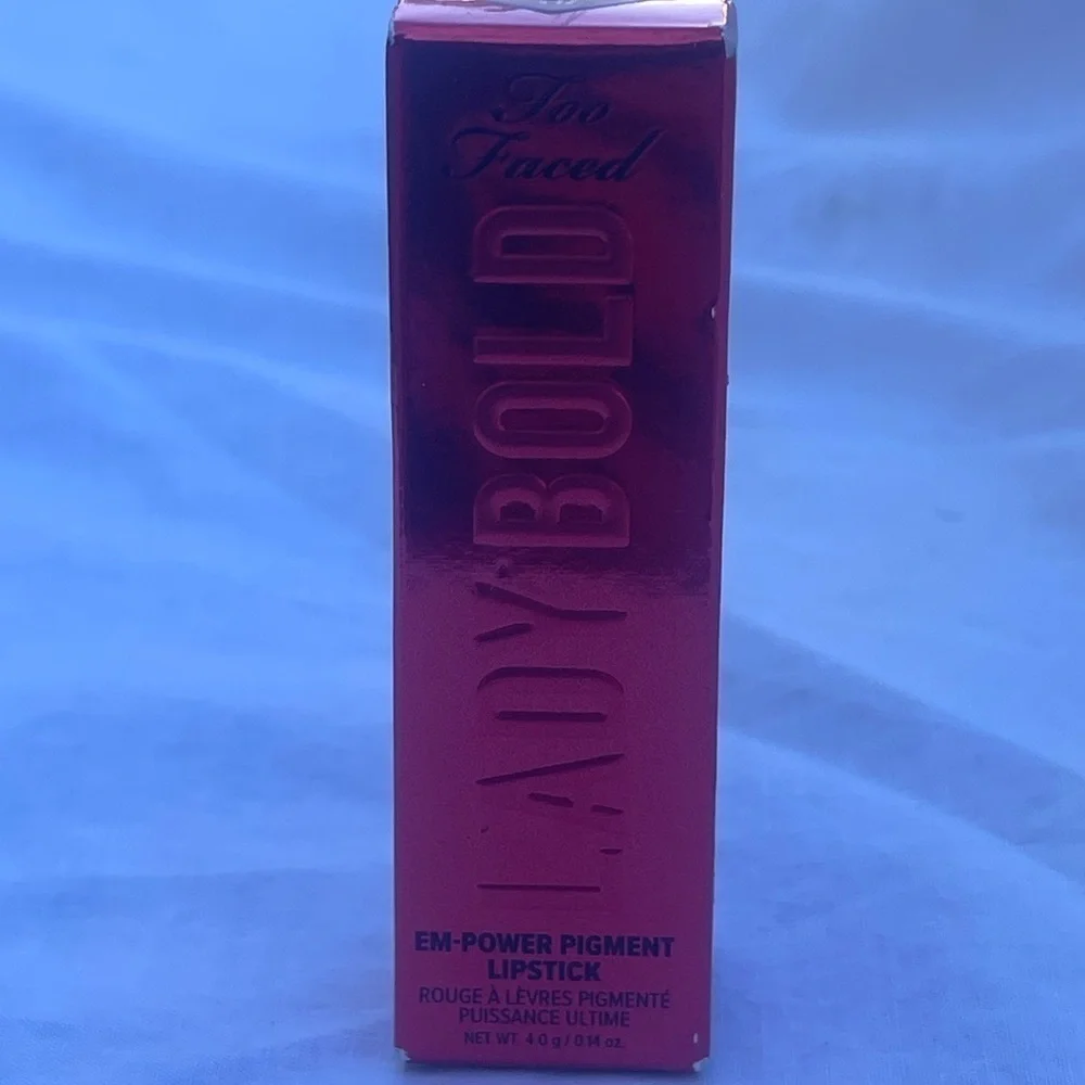 Too Faced Lady Bold ‘Em-Power Pigment Lipstick Full Size